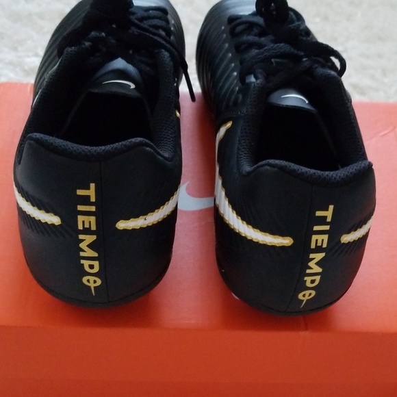 NWT Nike Soccer Cleats - Picture 5 of 7